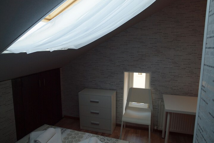 Room 26 of 69