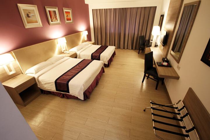 Room 36 of 90