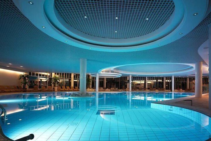 Pool 71 of 168