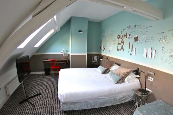 Room 18 of 40