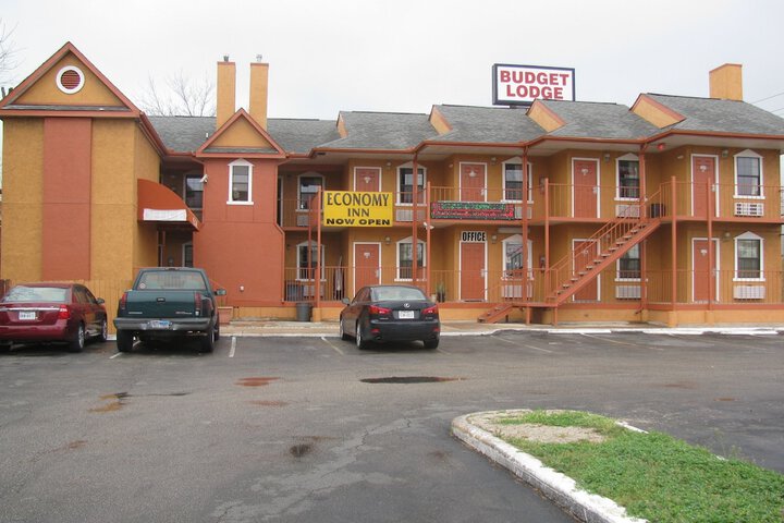 Economy Inn