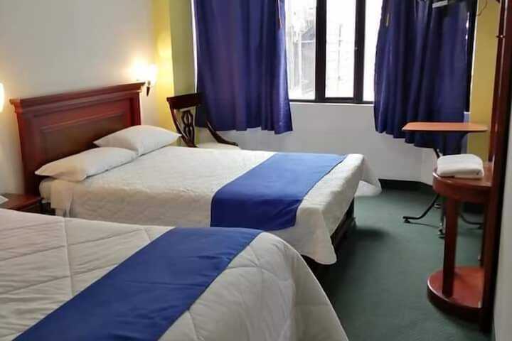 Room 7 of 13