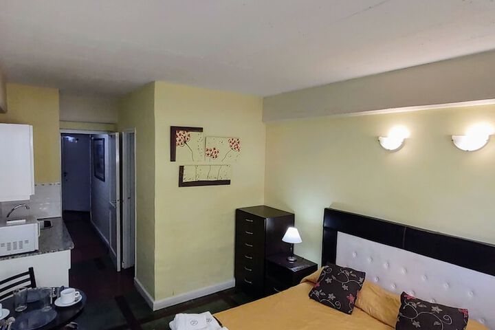 Room 14 of 60