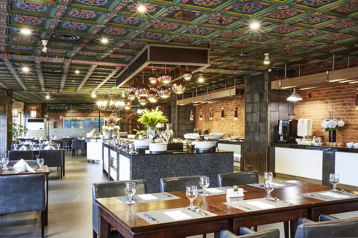 Dining Photos