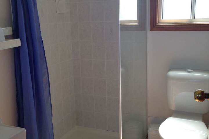 Room 18 of 28