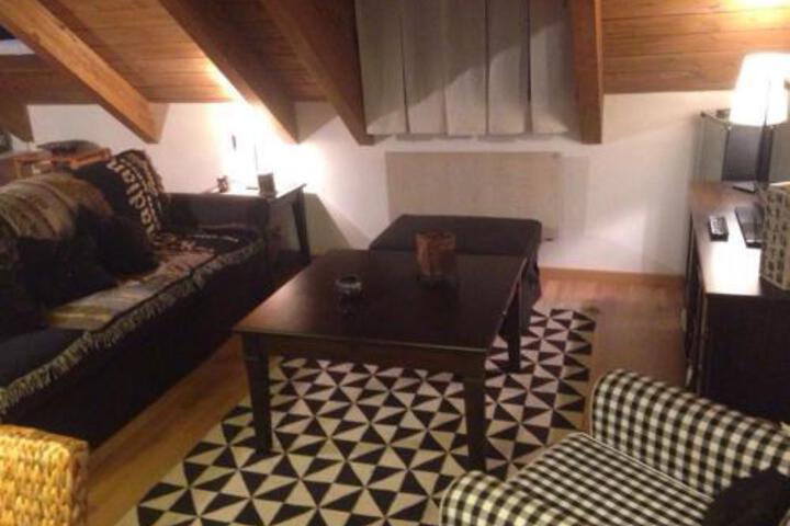 Room 2 of 23