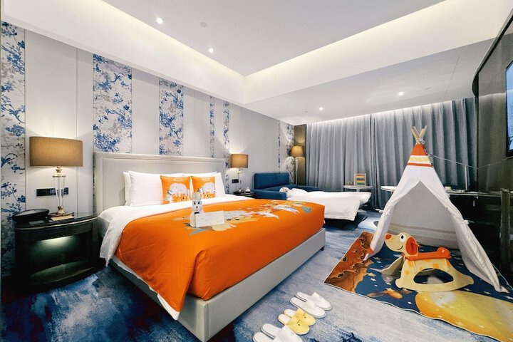 Room 20 of 93