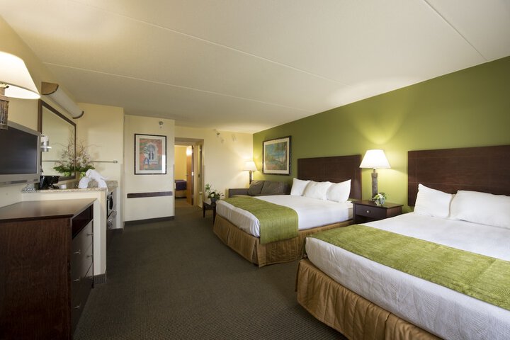 Room 4 of 43