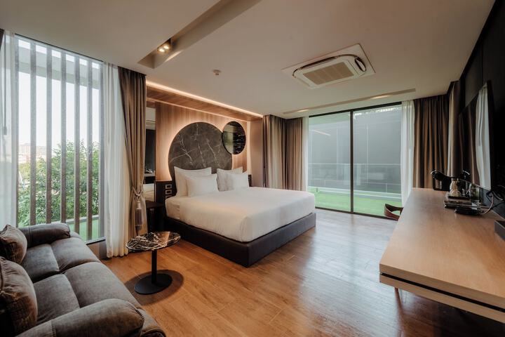 Room 29 of 216