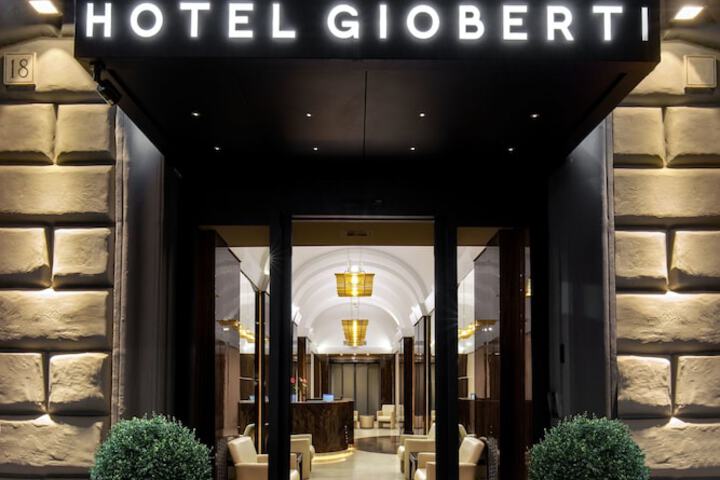 Hotel 53 of 58
