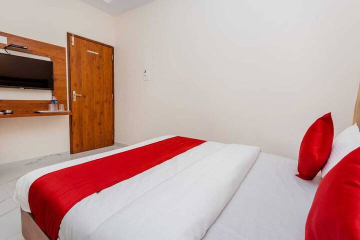 Room 35 of 42