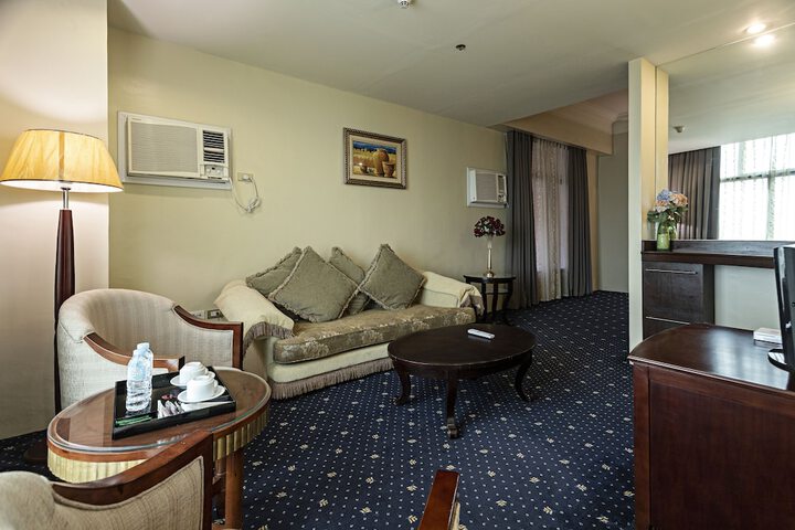 Room 18 of 36