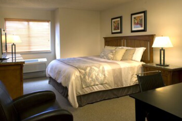 Room 14 of 18