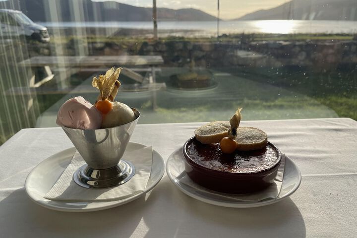 Dining 55 of 79