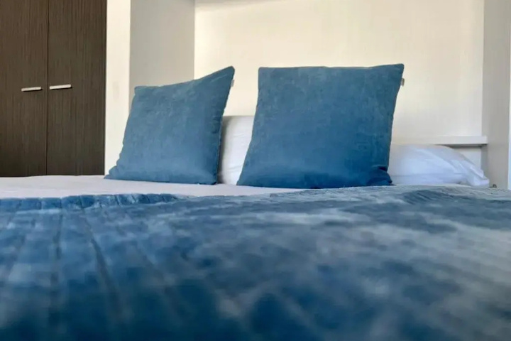 Room 2 of 14