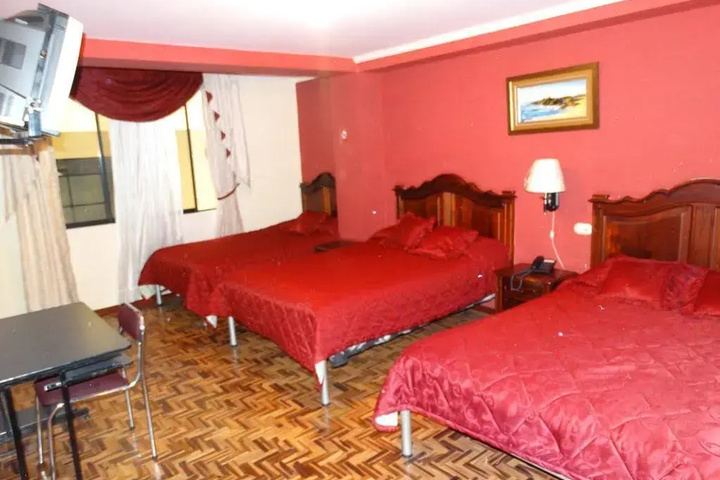 Room 4 of 20