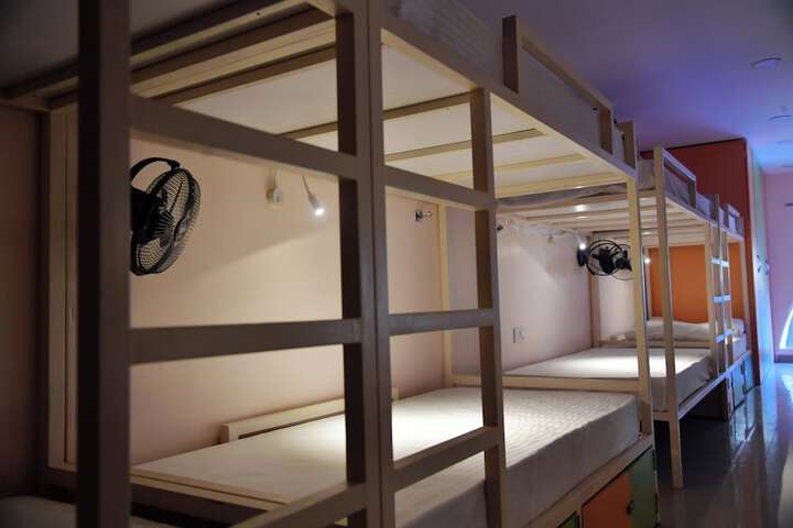 Room 14 of 32