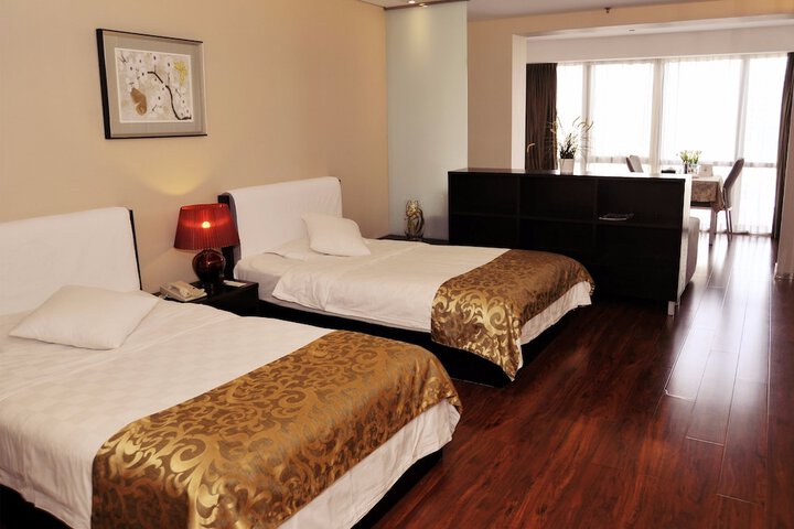 Room 3 of 36