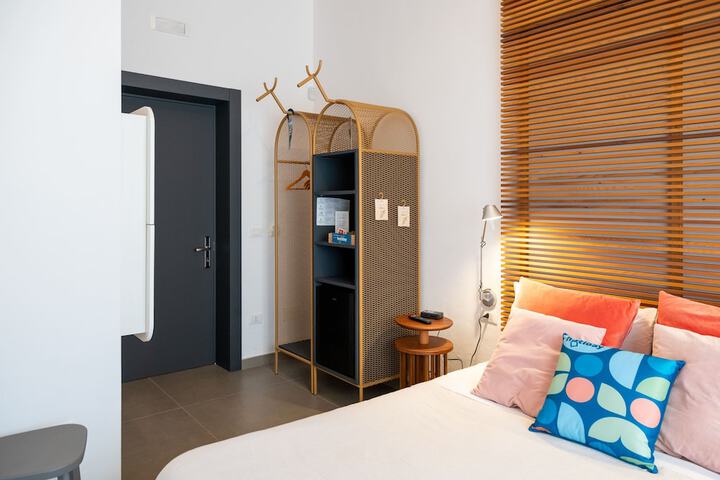Room 14 of 46