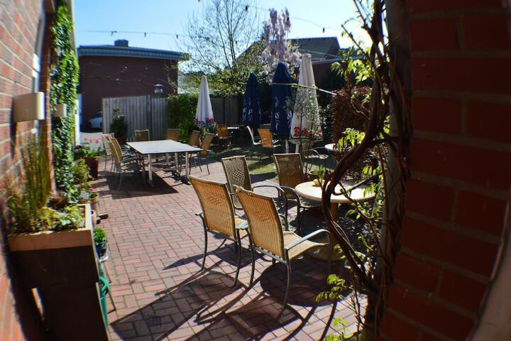Terrace/Patio 6 of 28