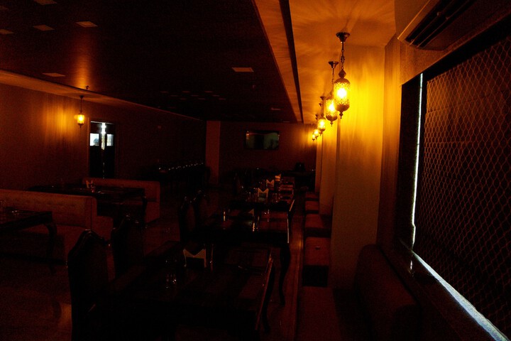 Dining 30 of 45