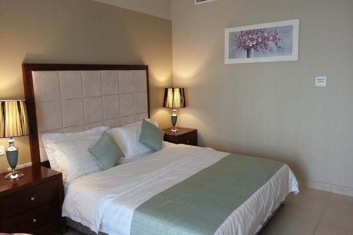 Room 33 of 61
