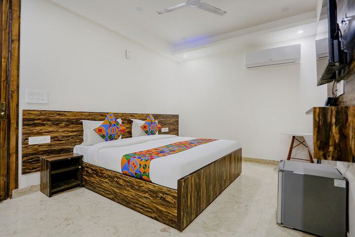 Room 19 of 33