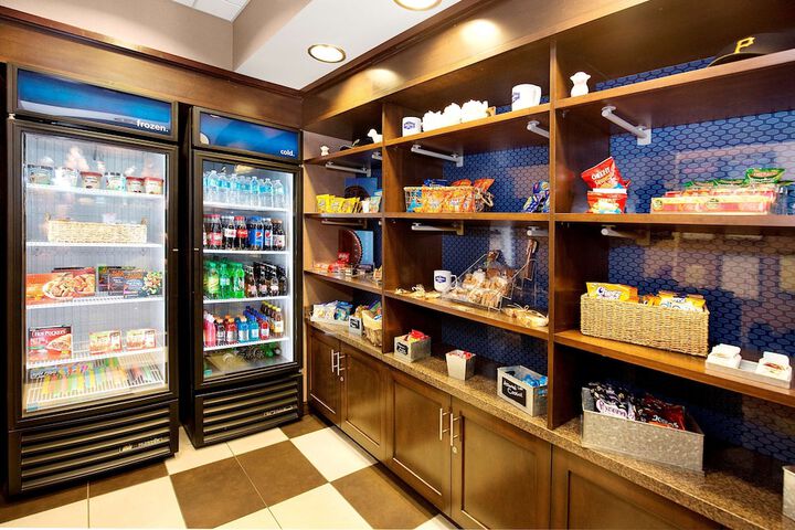 Snack bar