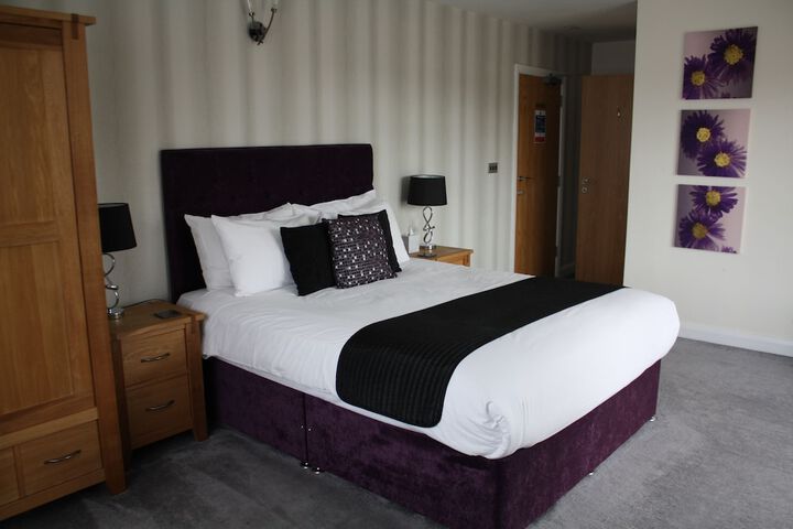 Room 11 of 29