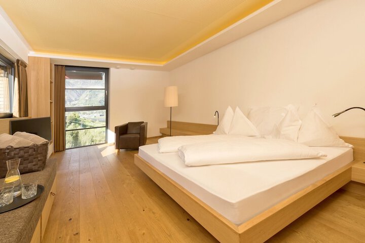 Room 13 of 100