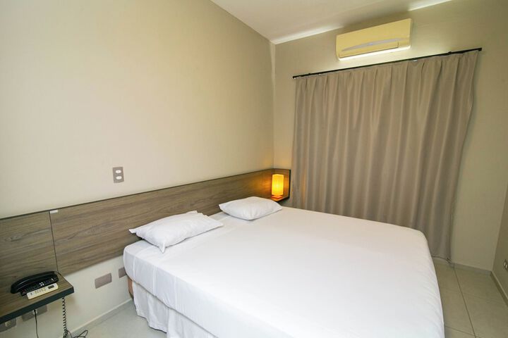 Room 19 of 48