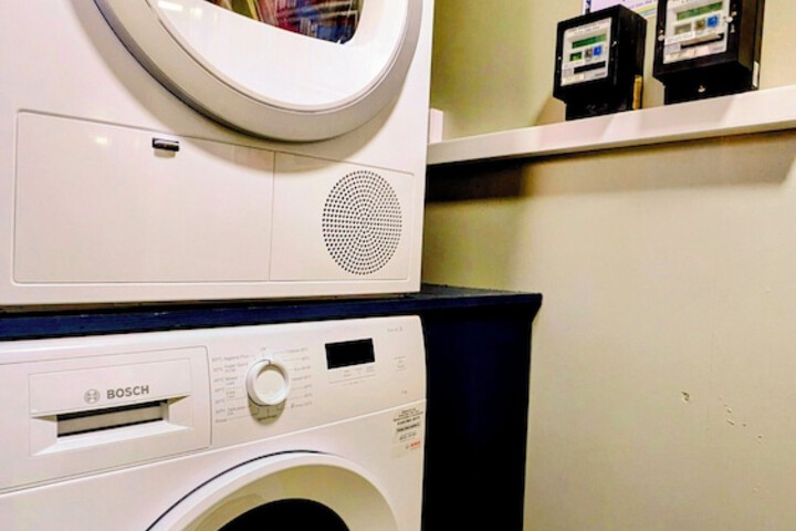 Laundry 69 of 98