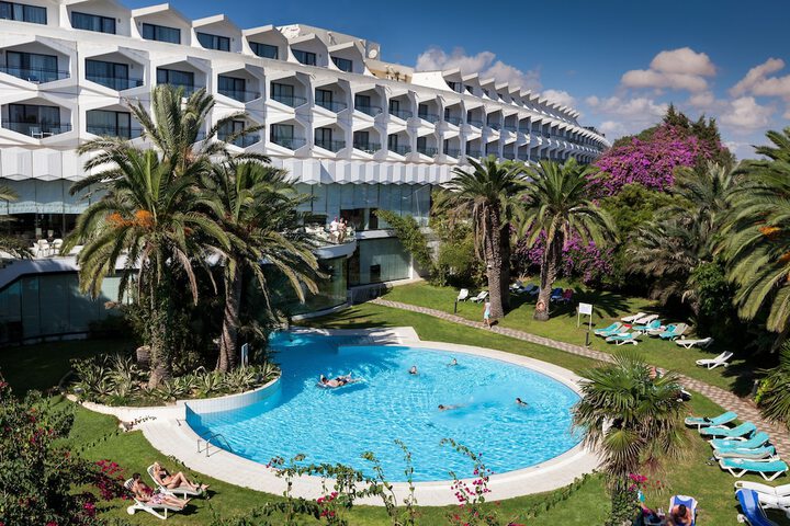 Pools & Facilities