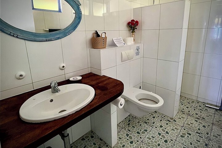 Room 53 of 72