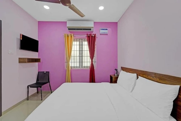 Room 5 of 7