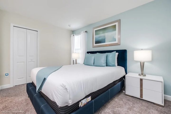 Room 5 of 38