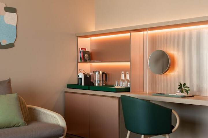 Room 15 of 72