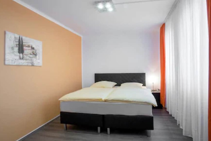 Room 18 of 41
