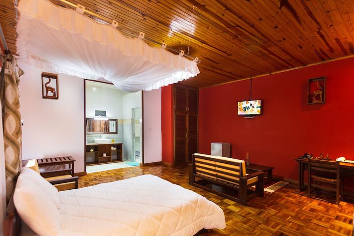 Room 5 of 43