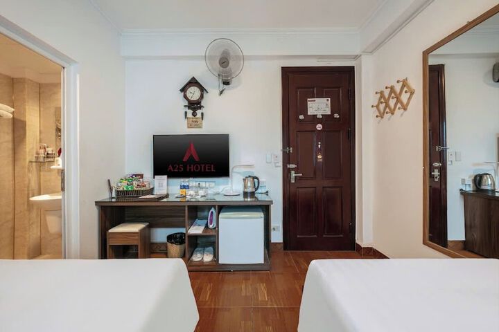 Room 7 of 23