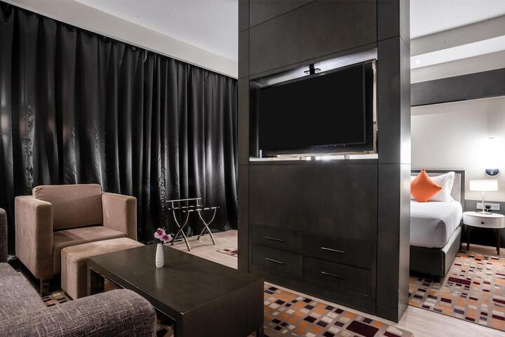Room 19 of 86