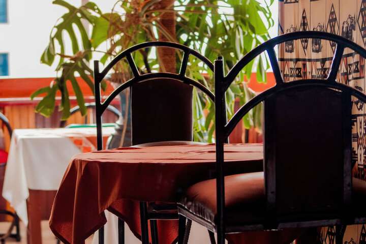Dining 30 of 60