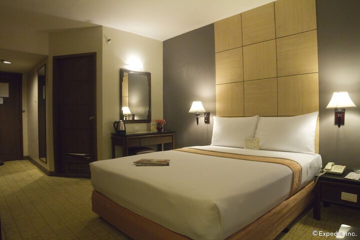 Room 4 of 44
