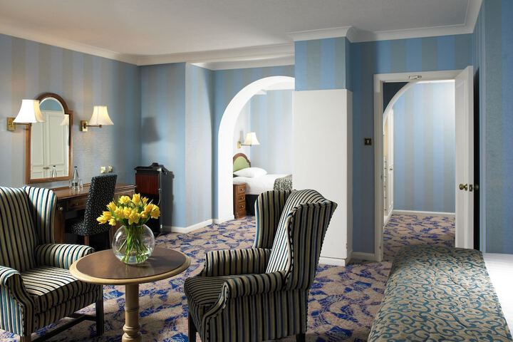 Room 22 of 64