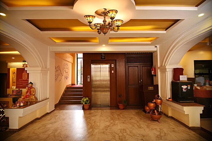 Hotel Interior 86 of 101