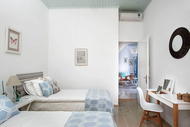 Room 20 of 158