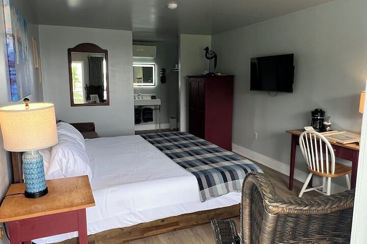Room 56 of 182