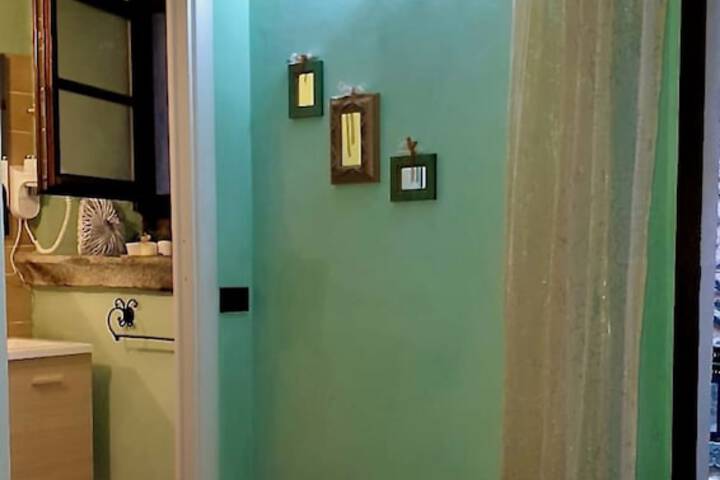 Room 5 of 23