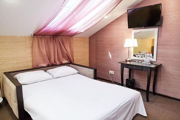 Room 18 of 82