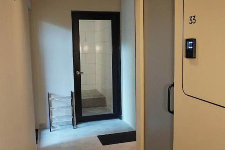 Room 15 of 21